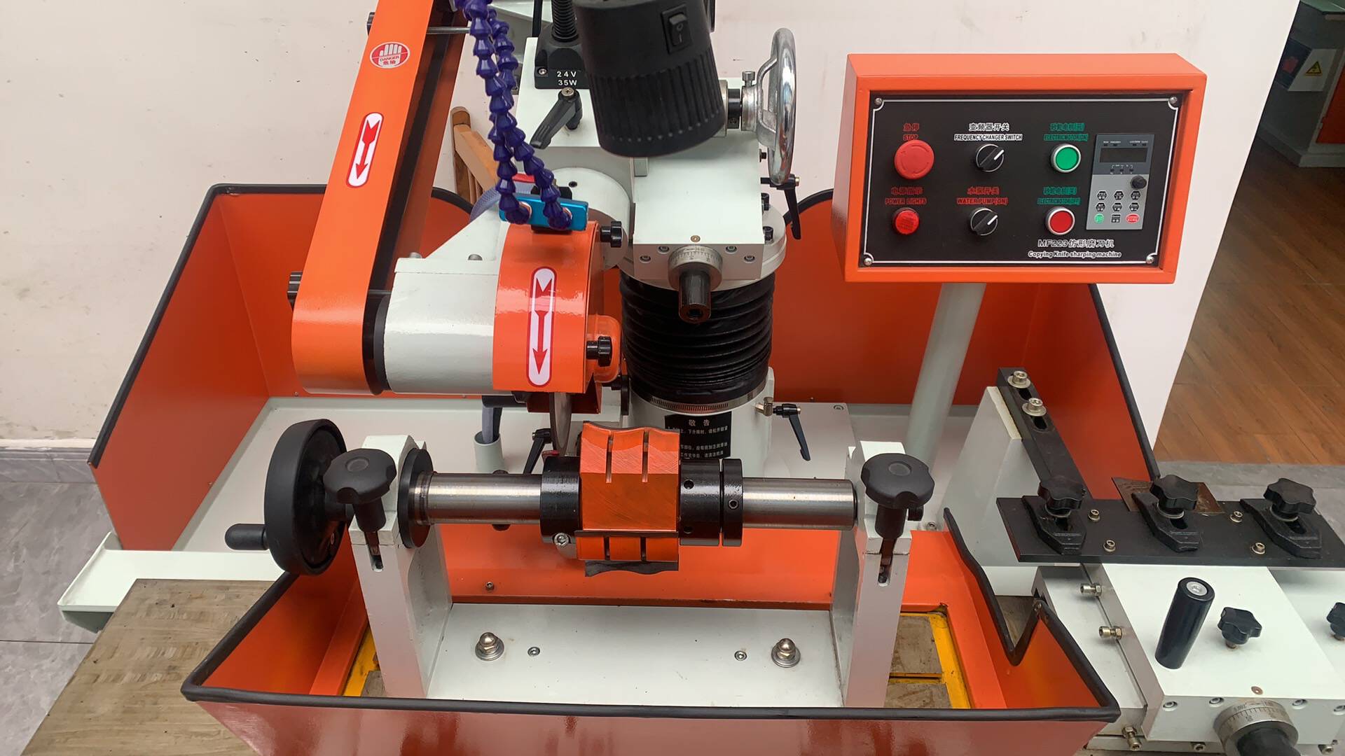 MF223C เครื่องลับมีดโปรไฟล์